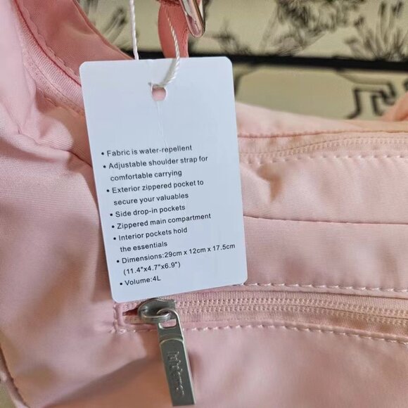 Lululemon new multifunctional crossbody bag - Picture 2 of 5